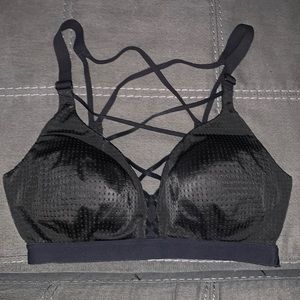 Victoria’s Secret Criss Cross Sports Bra 34D